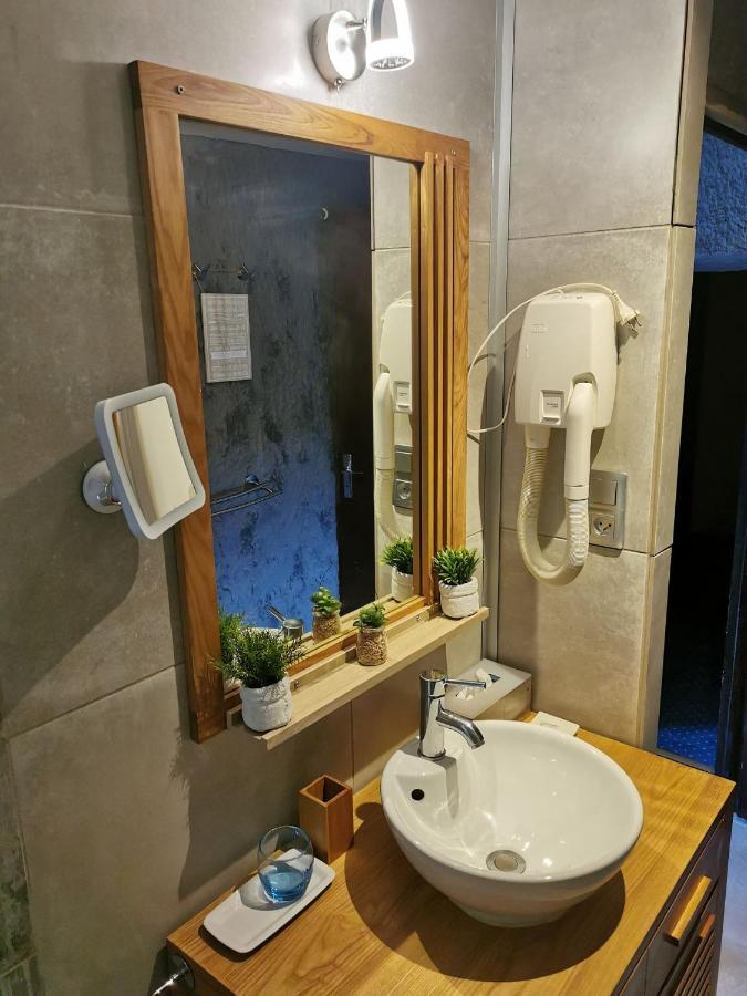 Il Etait 1 Fois Hotel Piolenc Екстериор снимка