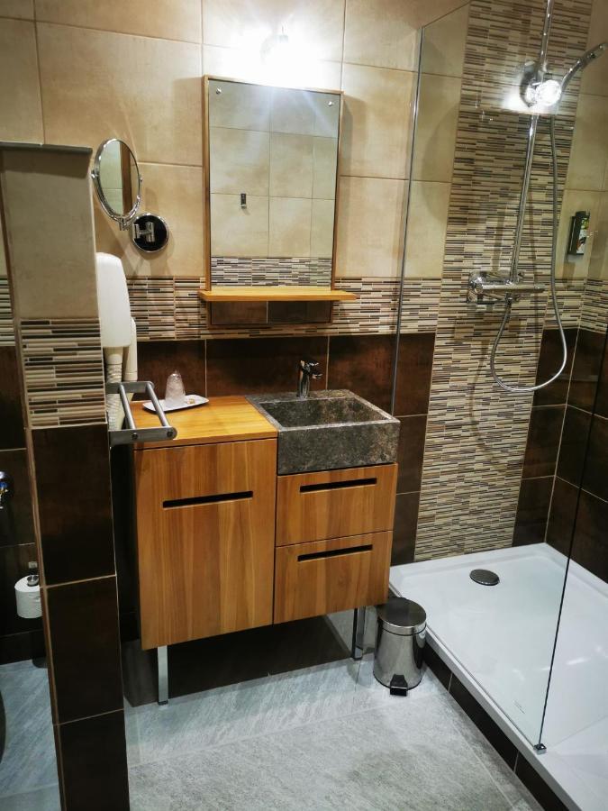 Il Etait 1 Fois Hotel Piolenc Екстериор снимка